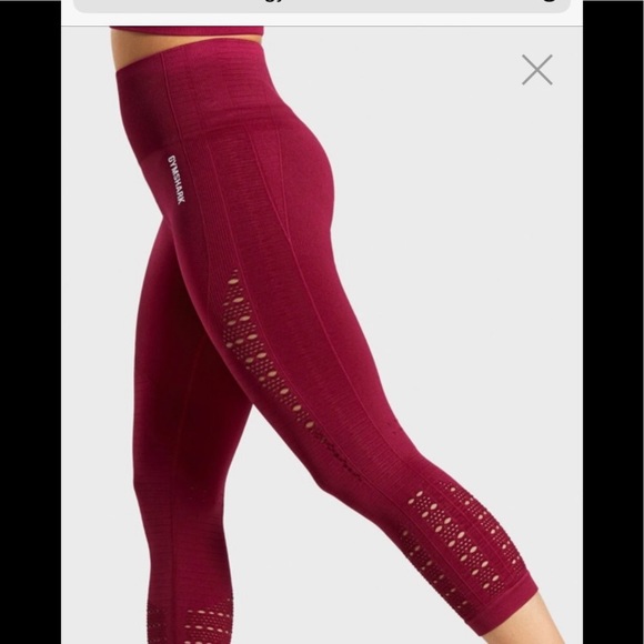 Gymshark Pants - Gymshark Fuchsia Cutout Leggings Size XS EUC